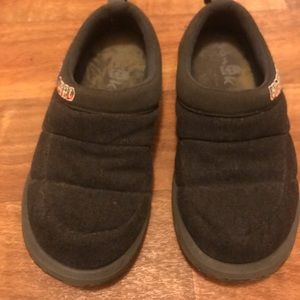 Sanuk slippers